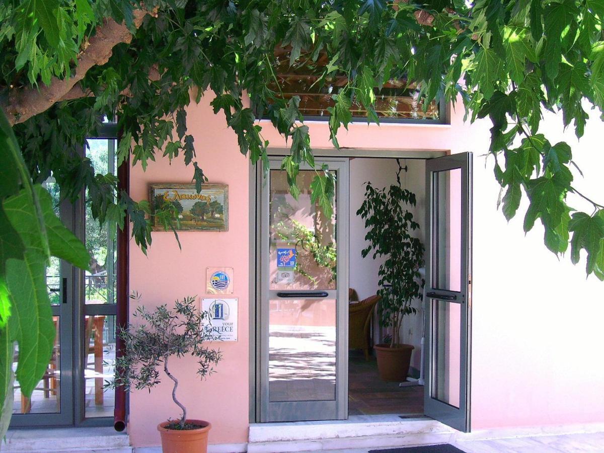 Eleonas Hotel Roviés Eksteriør bilde